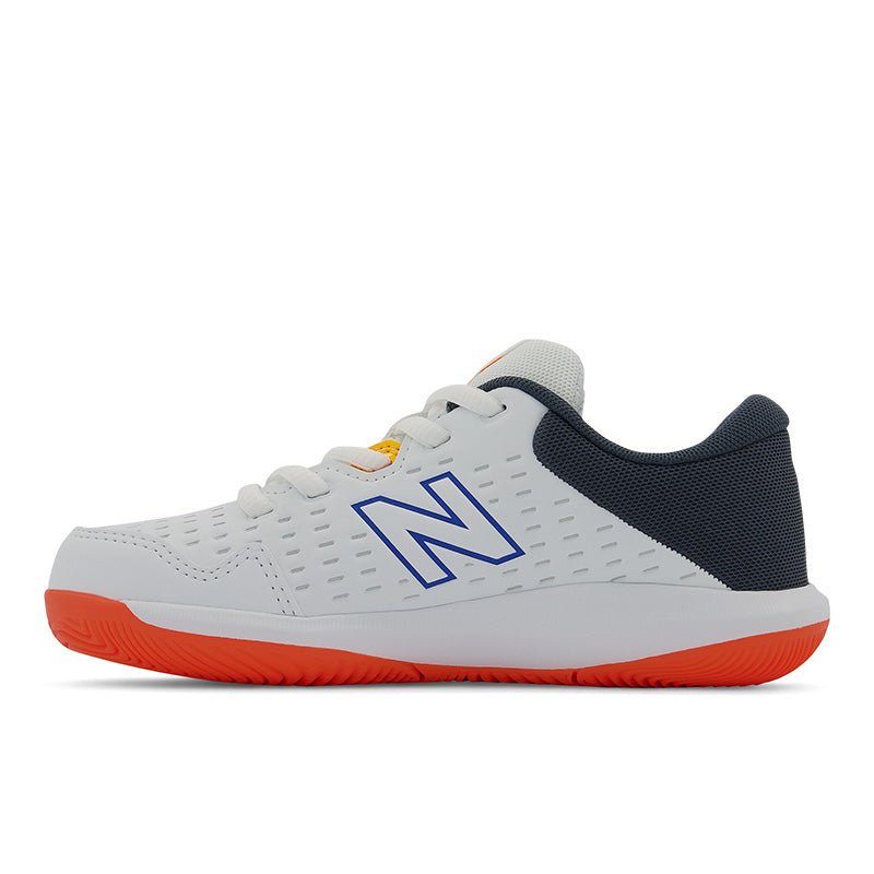 696v4