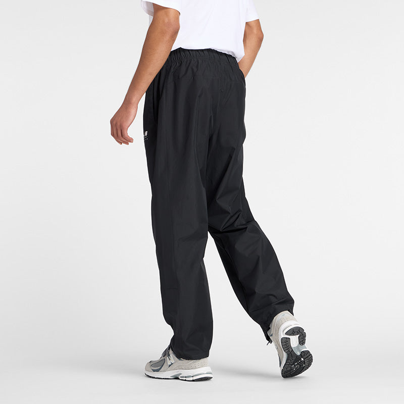 Linear Graphic Woven Pant